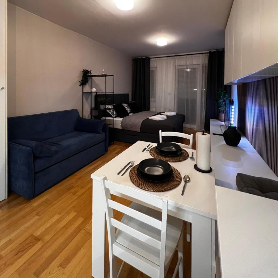 Maestral Living Studio Apartment Zagreb Exterior photo