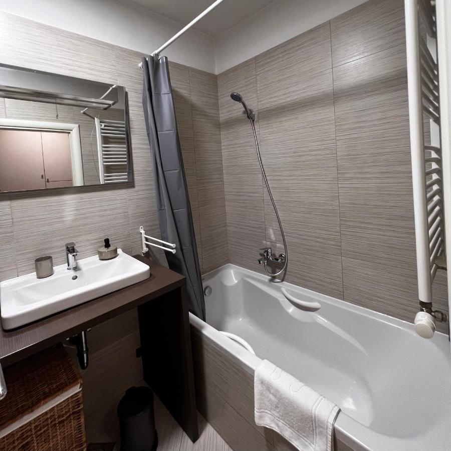 Maestral Living Studio Apartment Zagreb Exterior photo